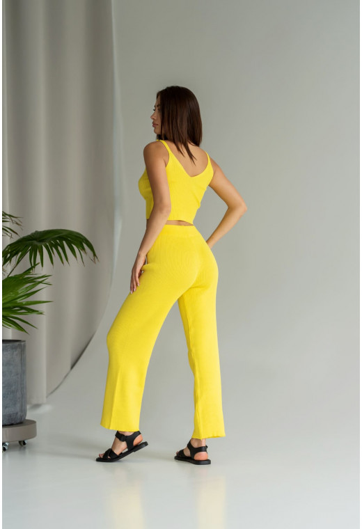 Желтый вязаный костюм топ + брюки — 384148. Maritel. Изображенние 1 Желтый вязаный костюм топ + брюки — 384148. Maritel. Изображенние 1