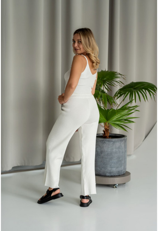 Молочный вязаный костюм топ + брюки — 545914. Maritel. Изображенние 2 Молочный вязаный костюм топ + брюки — 545914. Maritel. Изображенние 2