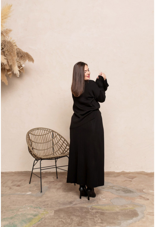 Черный вязаный костюм с юбкой — 390546. Maritel. Изображенние 2 Черный вязаный костюм с юбкой — 390546. Maritel. Изображенние 2