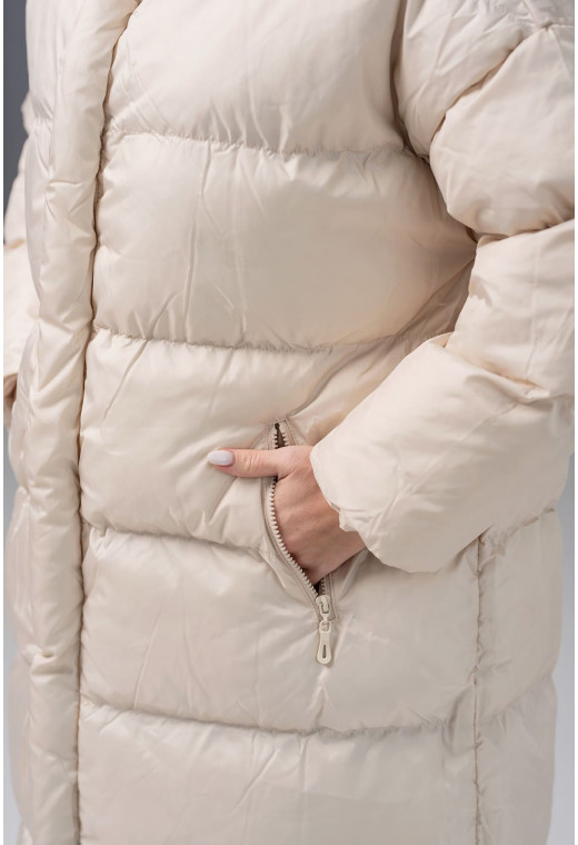 Бежевая куртка длинная —  549606. Maritel. Изображенние 1 Бежевая куртка длинная —  549606. Maritel. Изображенние 1