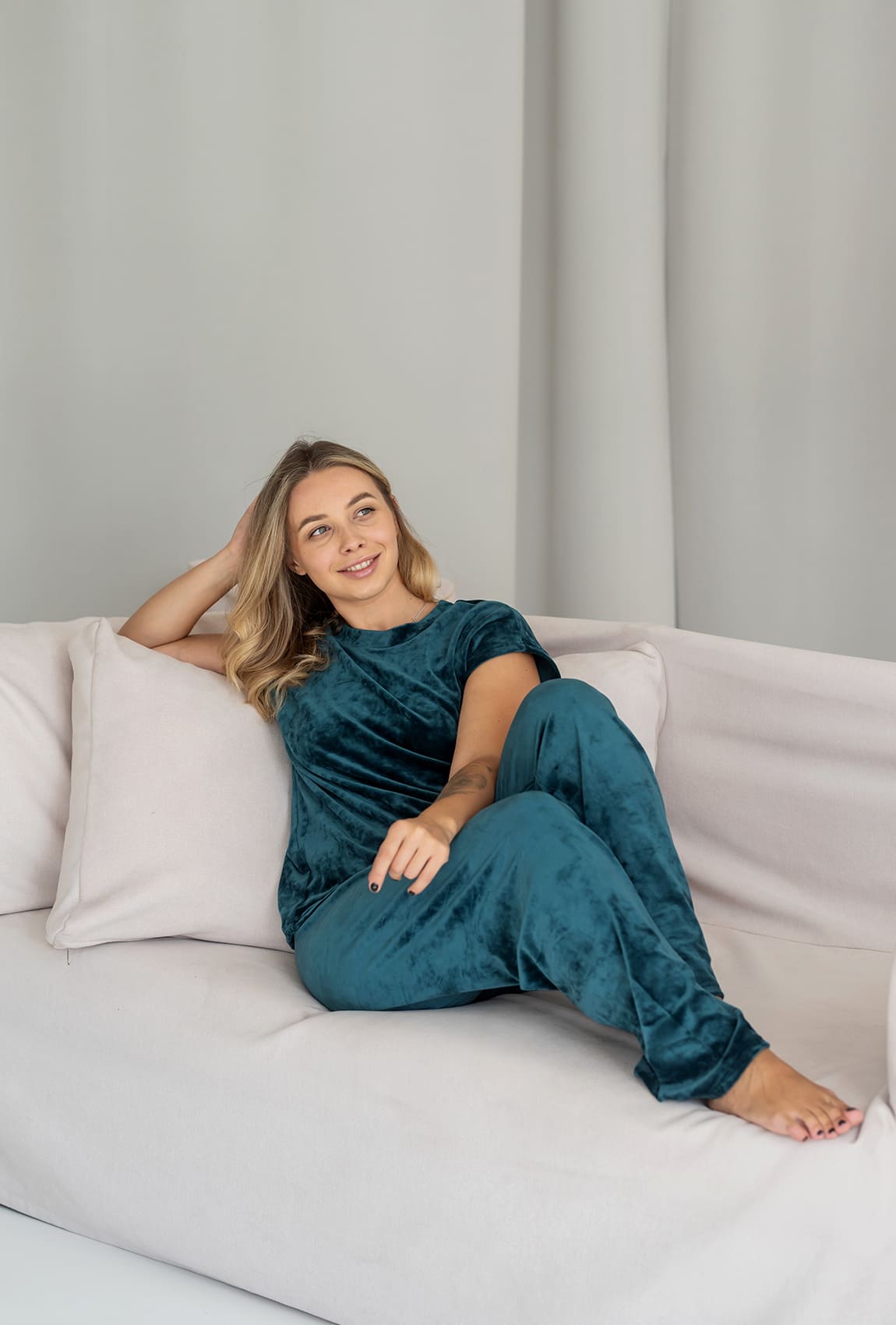 Смарагдова велюрова піжама обрі з брюками —  102852. Maritel. Зображення 1