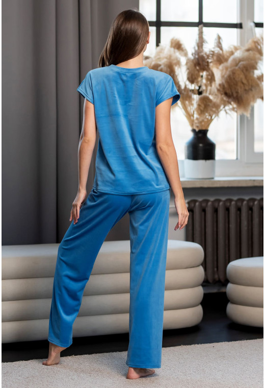 Блакитна велюрова піжама обрі з штанами  —  847378. Maritel. Зображення 2 Блакитна велюрова піжама обрі з штанами  —  847378. Maritel. Зображення 2