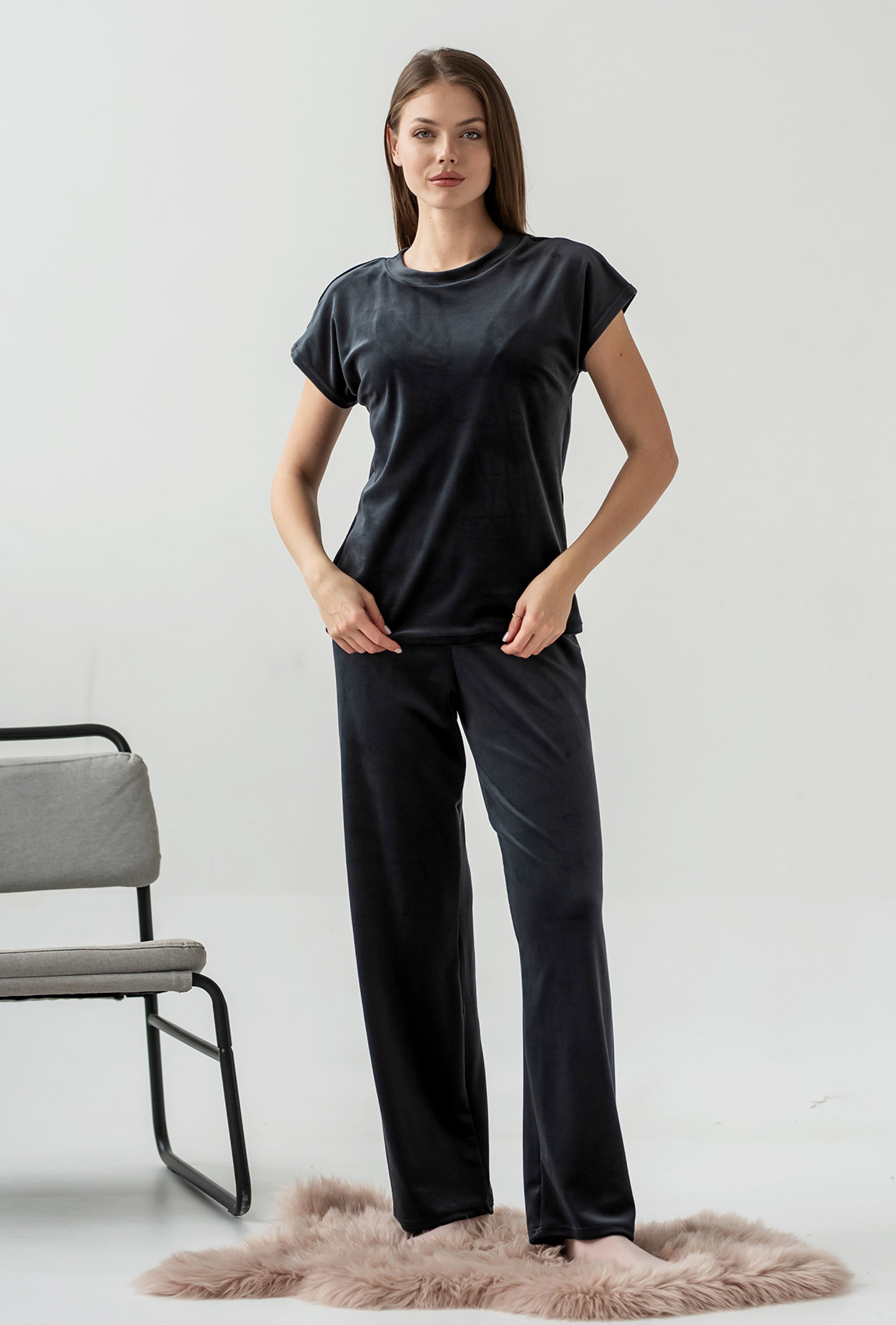 Серая велюровая пижама обри с брюками — 859171. Maritel Серая велюровая пижама обри с брюками — 859171. Maritel