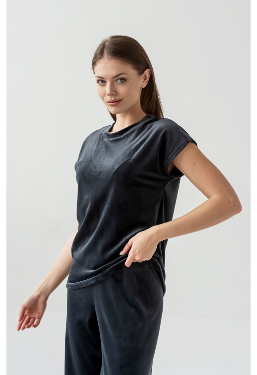 Серая велюровая пижама обри с брюками — 859171. Maritel. Изображенние 3 Серая велюровая пижама обри с брюками — 859171. Maritel. Изображенние 3