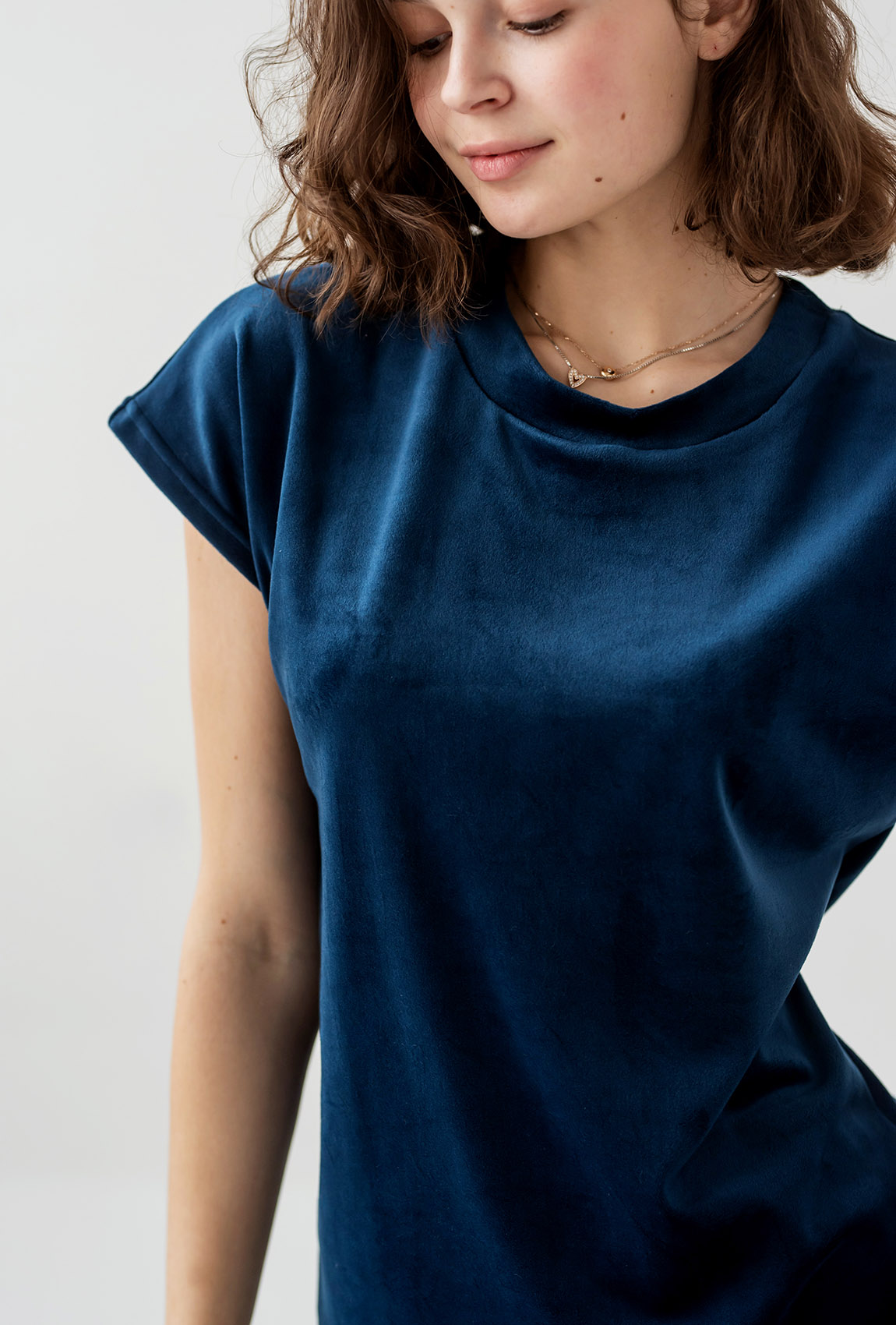 Синя велюрова піжама обрі з брюками —  170437. Maritel. Зображення 3