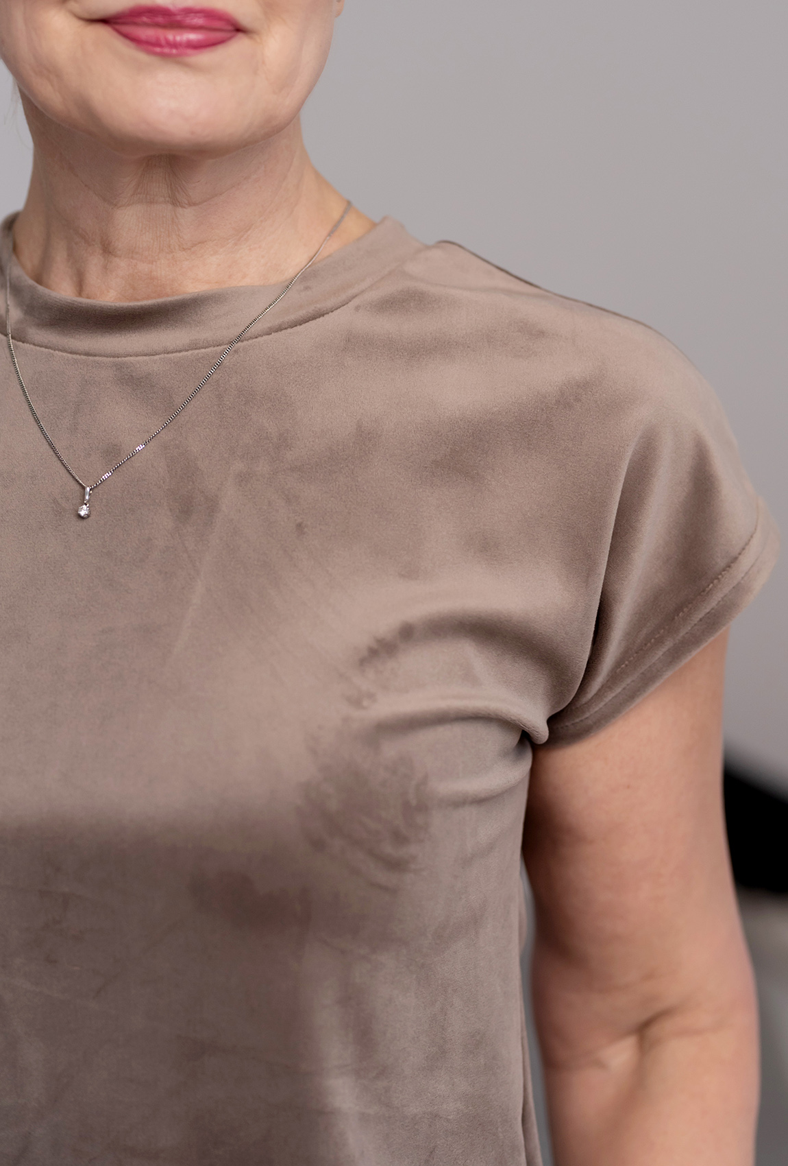 Велюрова піжама обрі з брюками капучино —  906167. Maritel. Зображення 2