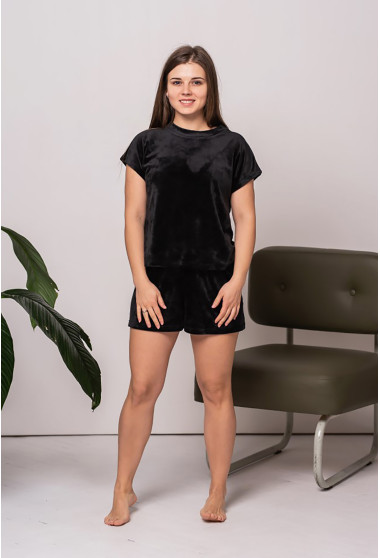 Черная велюровая пижама обри с шортами. Maritel. Изображенние 1 Черная велюровая пижама обри с шортами. Maritel. Изображенние 1