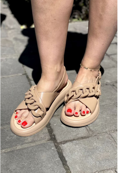 Бежеві босоніжки з ланцюгами . Maritel. Зображення 3