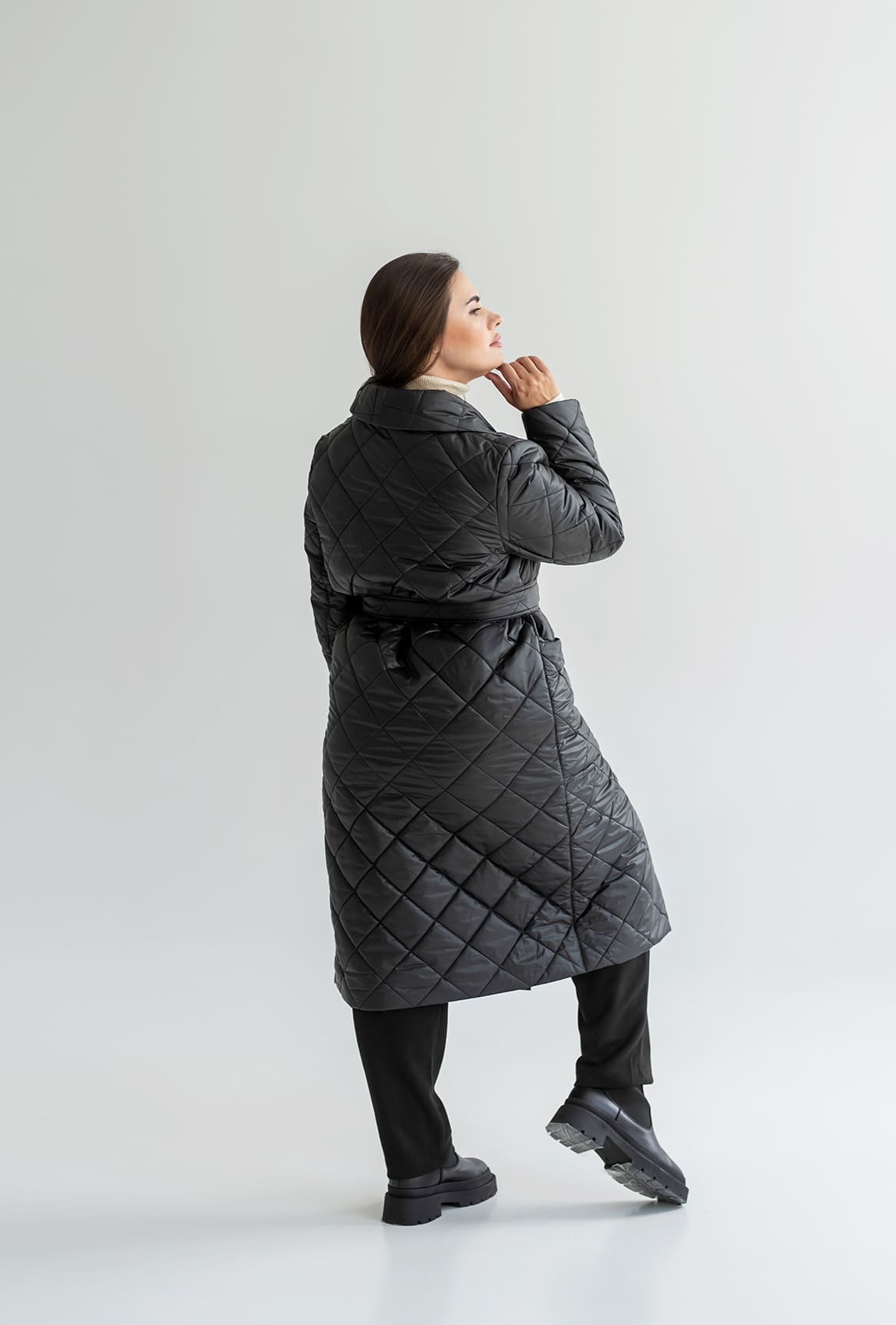 Чорне пальто плащівка в ромб —  964075. Maritel. Зображення 2