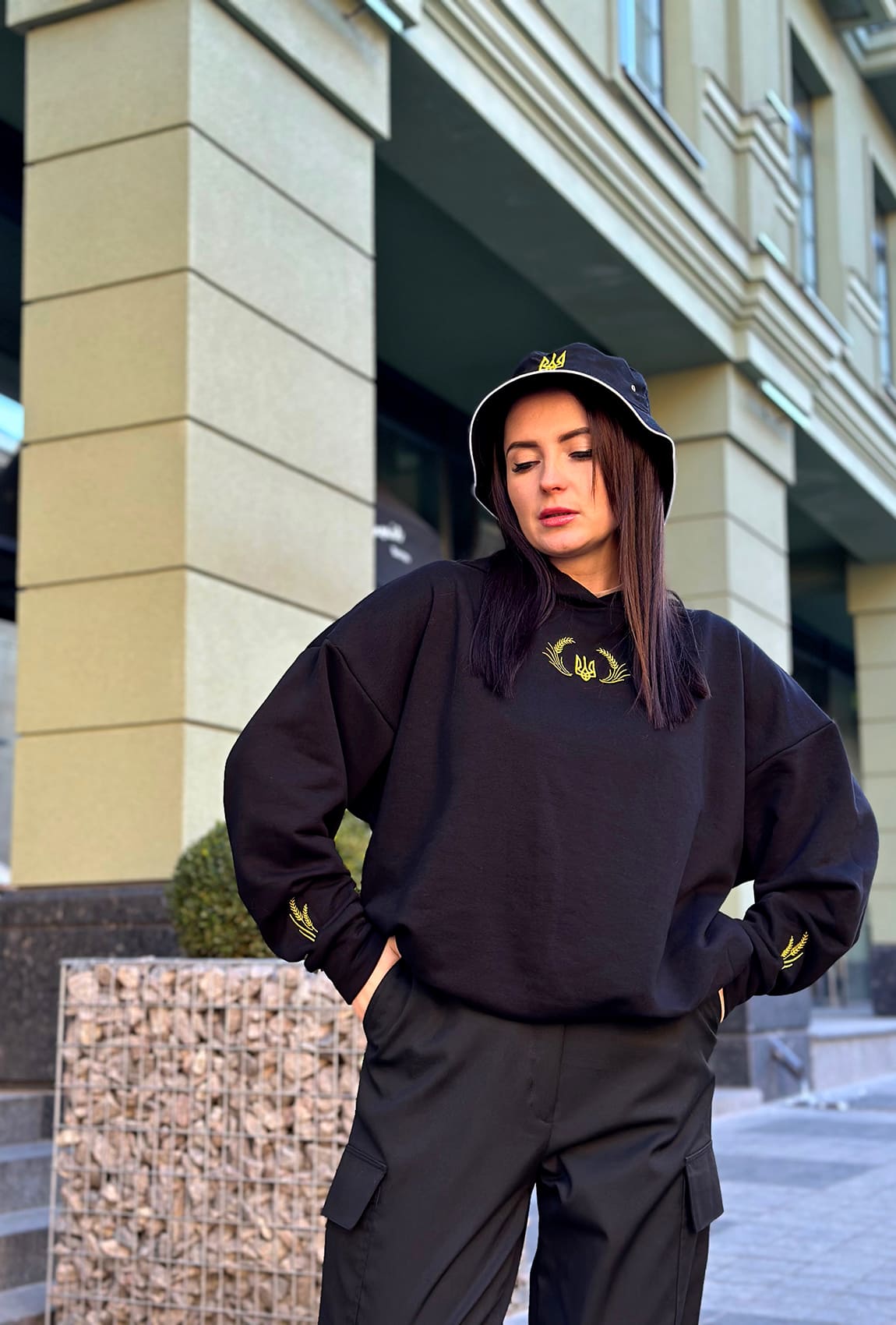 Черная панама с гербом  —  164735. Maritel. Изображенние 2