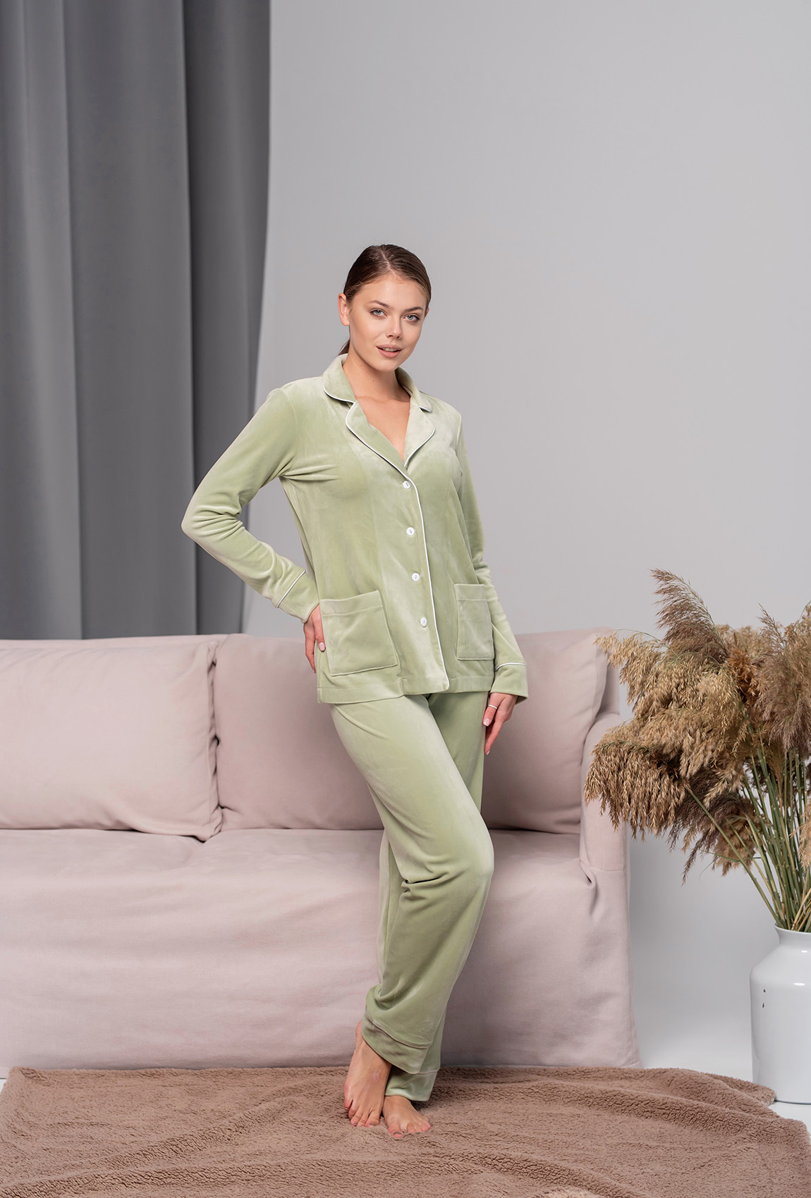 Фісташковий костюм кант на гудзиках —  171847. Maritel