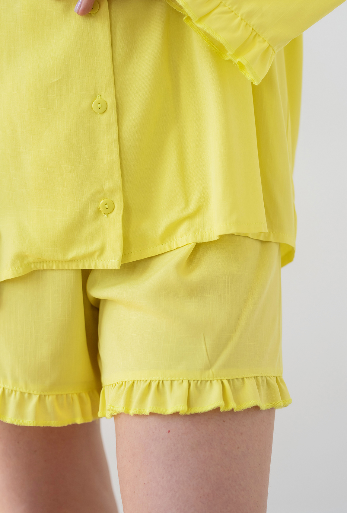 Жовтий костюм льон —  384361. Maritel. Зображення 2 Жовтий костюм льон —  384361. Maritel. Зображення 2