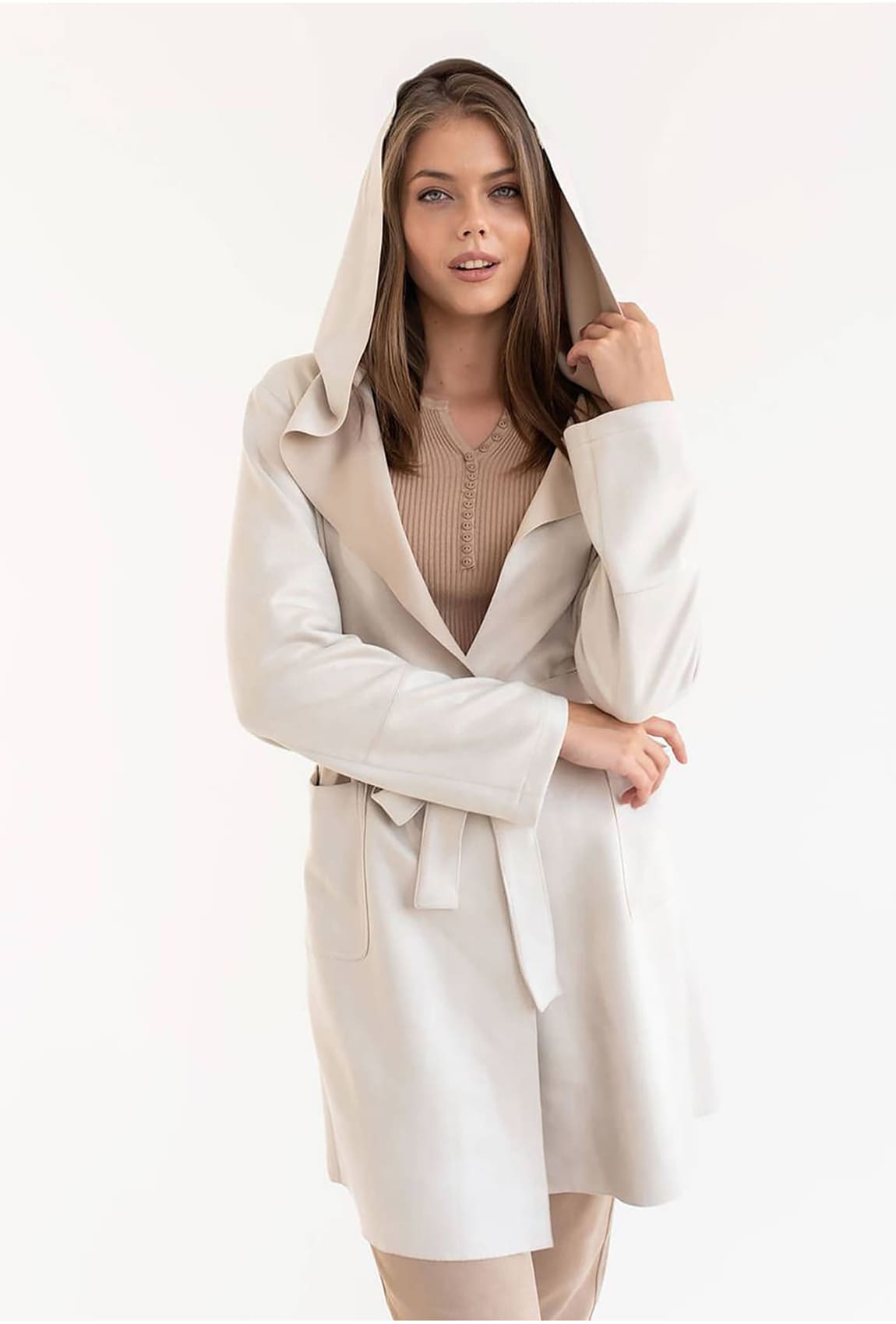 Бежевий замшевий плащ короткий — 933103. Maritel Бежевий замшевий плащ короткий — 933103. Maritel