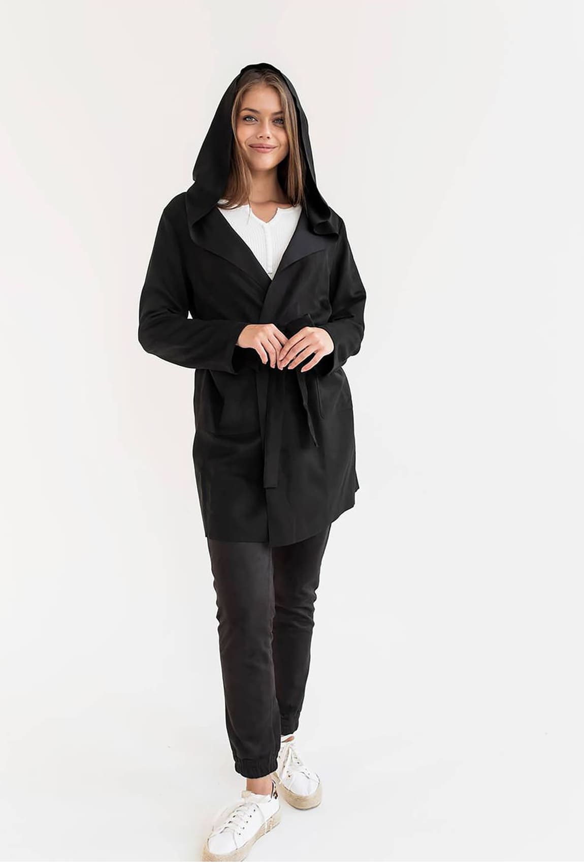 Чорний замшевий плащ короткий  —  632025. Maritel