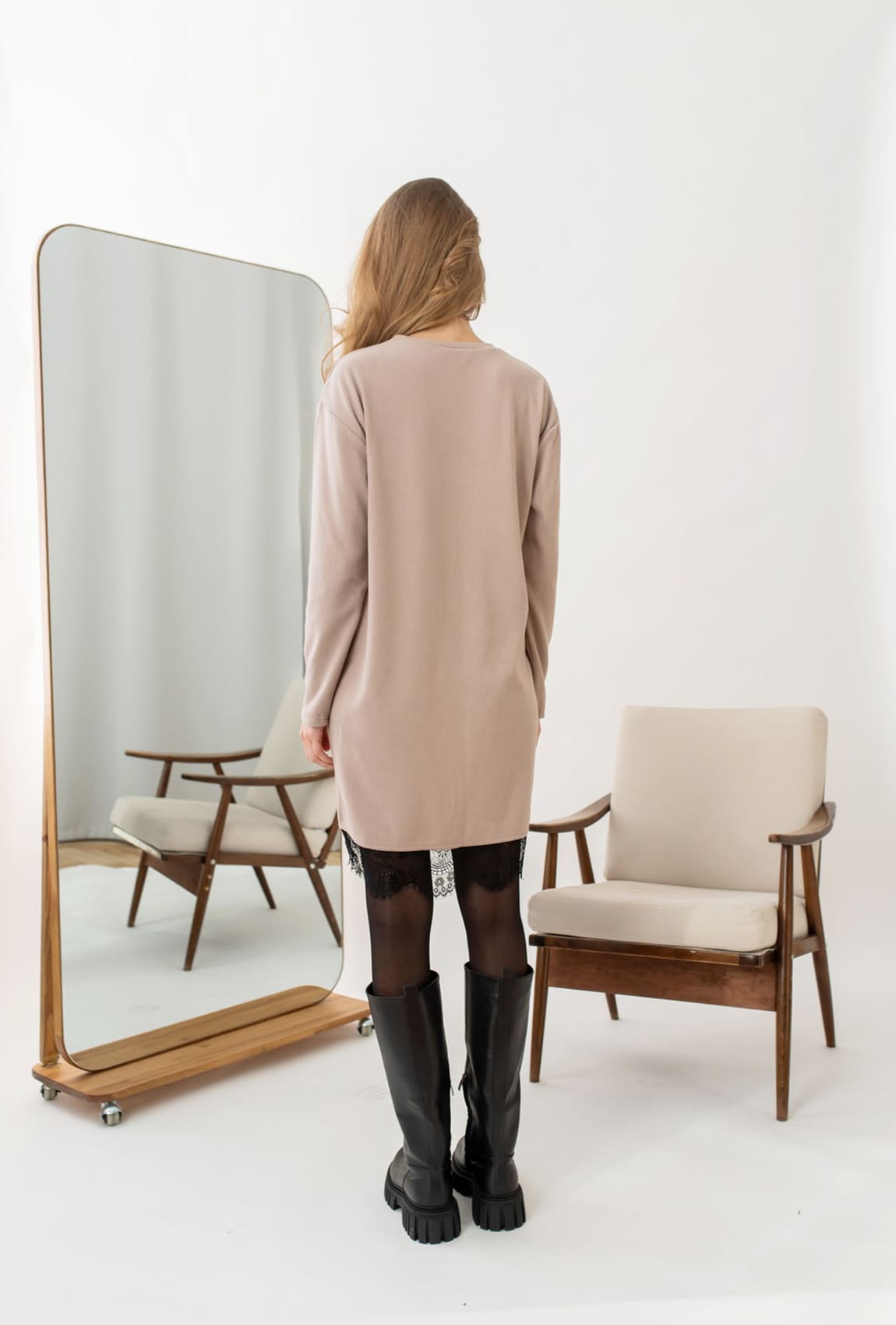 Бежевое платье Виктория —  438529. Maritel. Изображенние 1