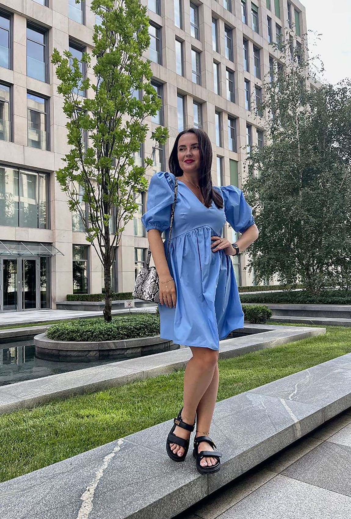 Голубое котоновое платье со шнуровкой —  964919. Maritel