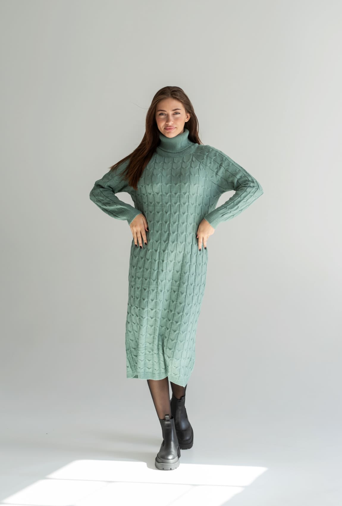 Оливкова сукня міді косичка  —  950975. Maritel