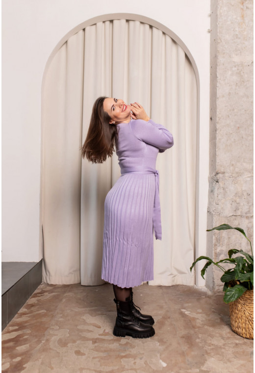 Лавандовое платье плиссе — 749017. Maritel. Изображенние 1 Лавандовое платье плиссе — 749017. Maritel. Изображенние 1