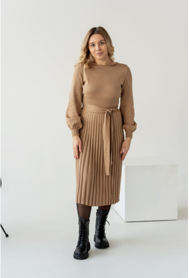 Темно бежева сукня плісе . Maritel. Зображення 4