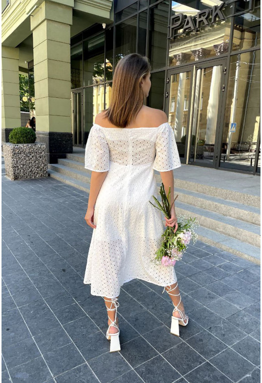 Длинное молочное платье прошва с крылышками — 896981. Maritel. Изображенние 1 Длинное молочное платье прошва с крылышками — 896981. Maritel. Изображенние 1