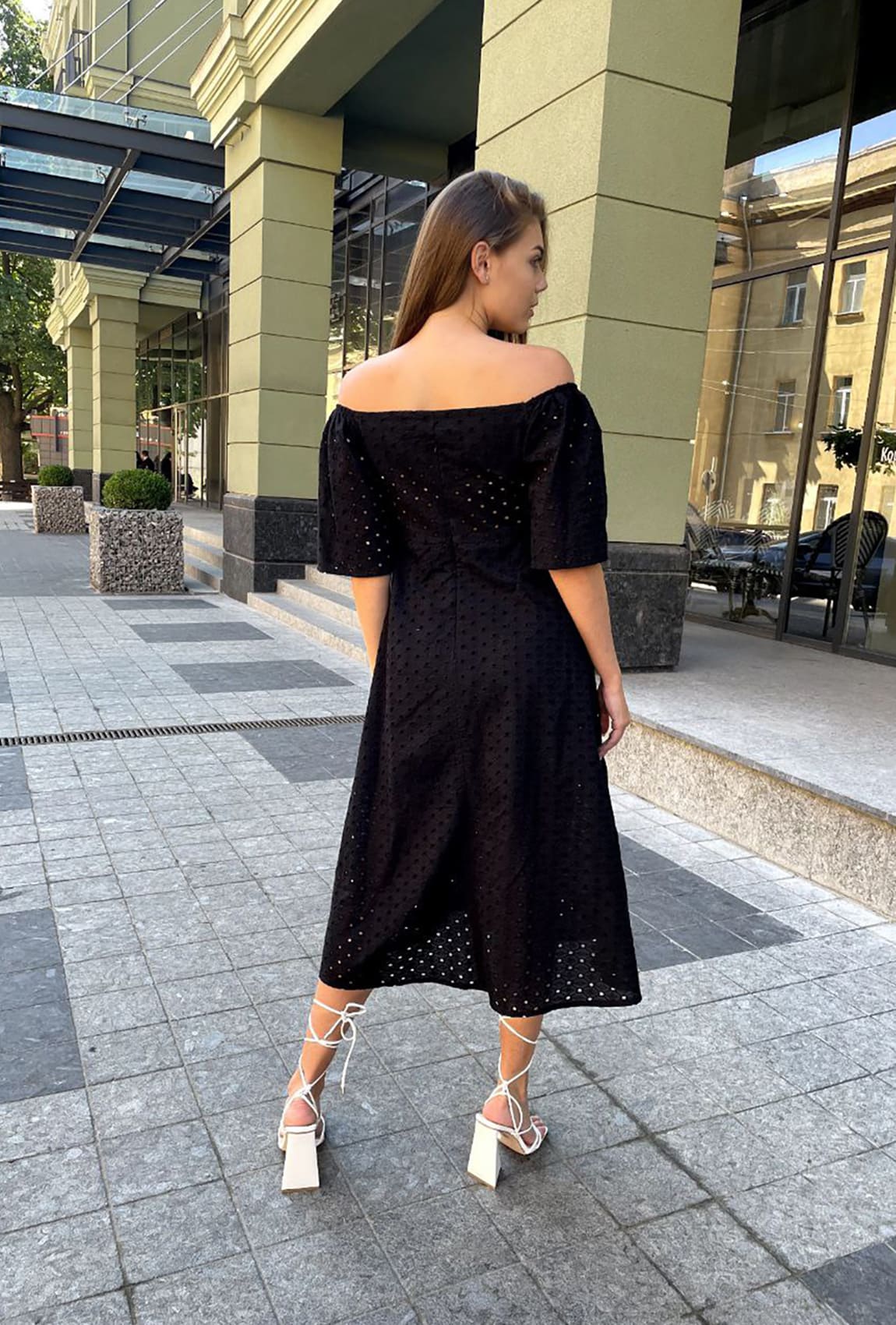 Черное платье прошва длинное с крылышками —  210099. Maritel. Изображенние 2