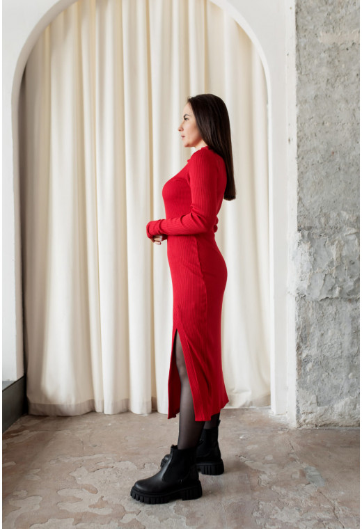 Червона сукня рубчик з розрізом — 816015. Maritel. Зображення 2 Червона сукня рубчик з розрізом — 816015. Maritel. Зображення 2