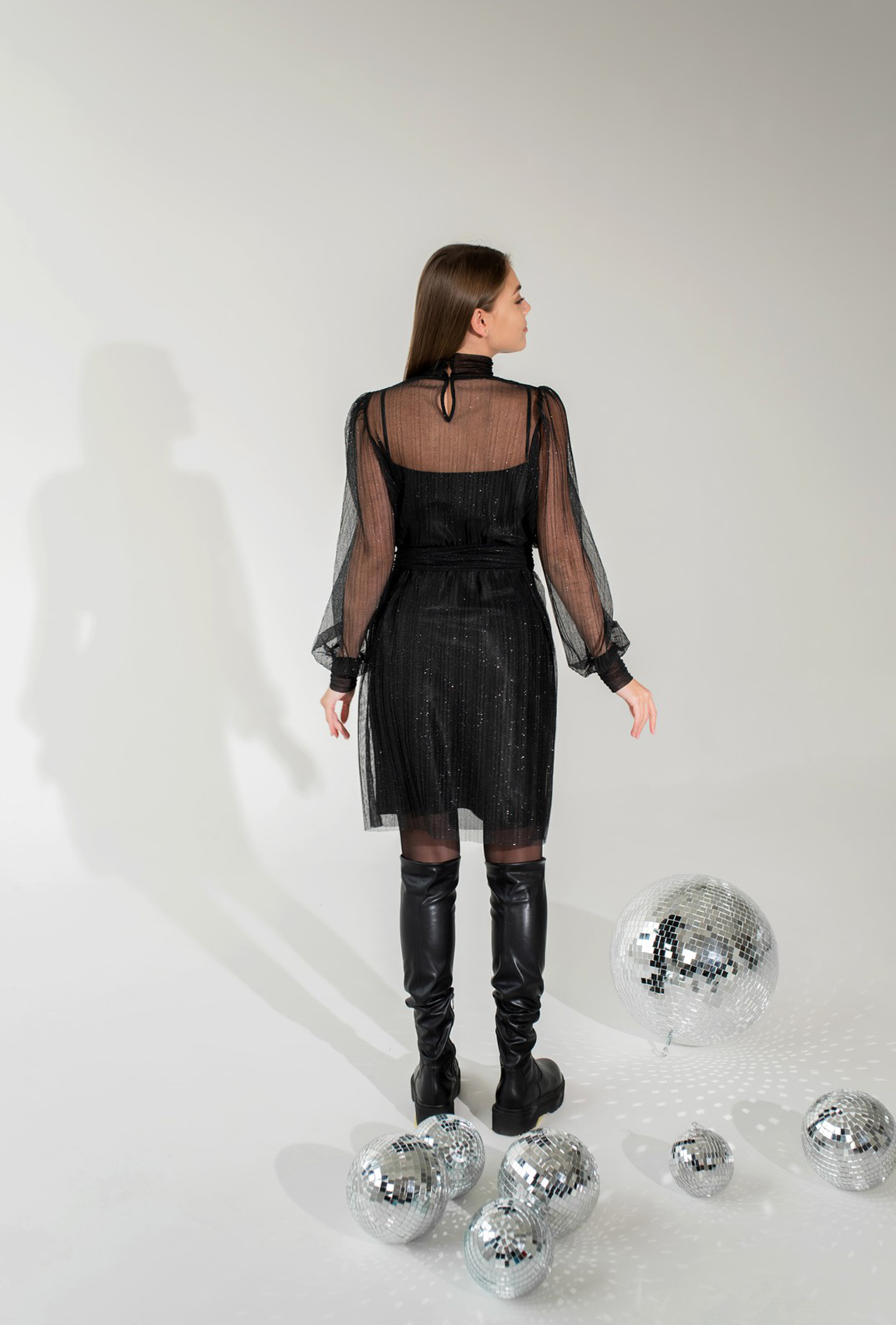 Чорна шифонова сукня з гофре — 327495. Maritel. Зображення 2 Чорна шифонова сукня з гофре — 327495. Maritel. Зображення 2