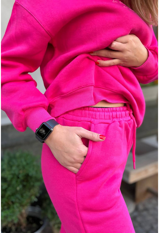 Малиновый костюм футер с принтом на спине (штаны джогера) — 312461. Maritel. Изображенние 1 Малиновый костюм футер с принтом на спине (штаны джогера) — 312461. Maritel. Изображенние 1