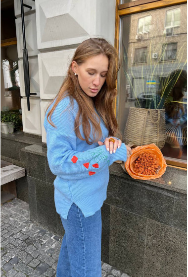 Блакитний пуловер з маками. Maritel. Зображення 6