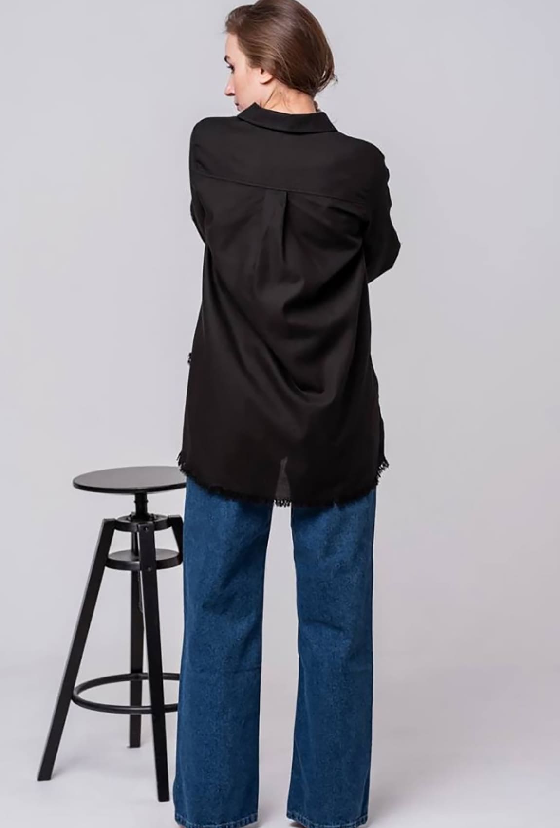 Черная рубашка с бахромой — 714261. Maritel. Изображенние 1 Черная рубашка с бахромой — 714261. Maritel. Изображенние 1