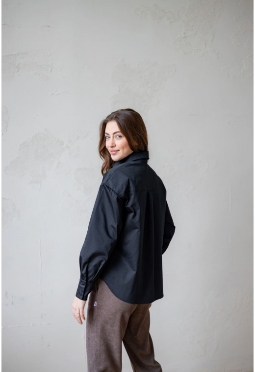 Черная котоновая рубашка — 122965. Maritel. Изображенние 1 Черная котоновая рубашка — 122965. Maritel. Изображенние 1