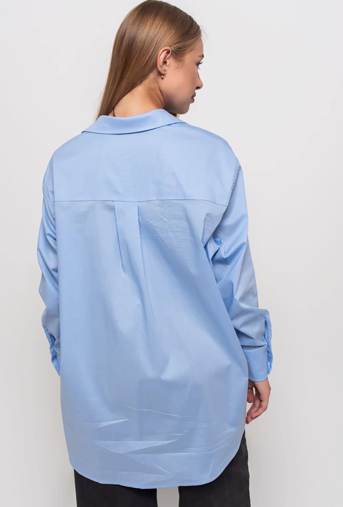 Голубая котоновая рубашка удлиненная — 909268. Maritel. Изображенние 2 Голубая котоновая рубашка удлиненная — 909268. Maritel. Изображенние 2