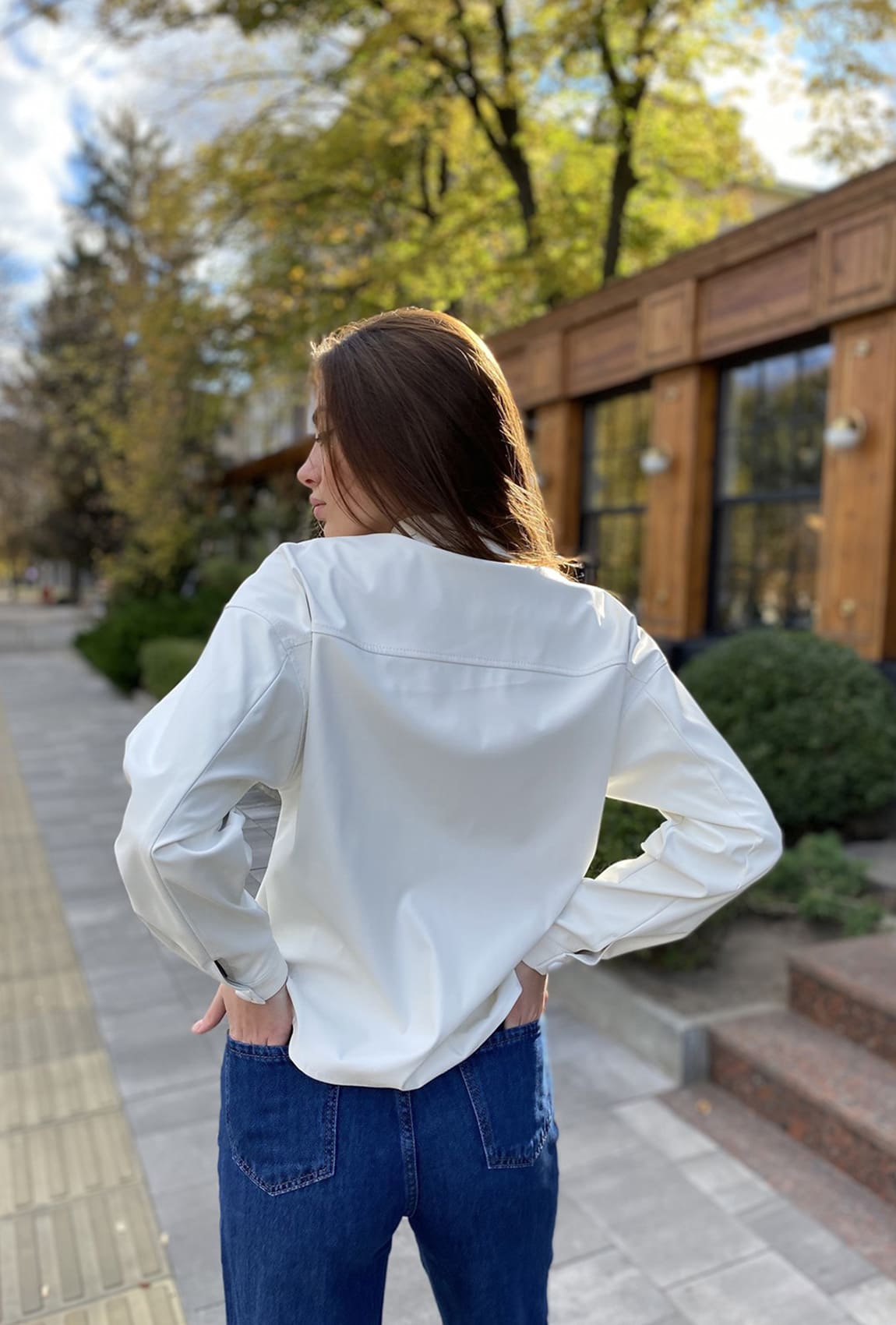 Молочная рубашка из экокожи — 708355. Maritel. Изображенние 1 Молочная рубашка из экокожи — 708355. Maritel. Изображенние 1