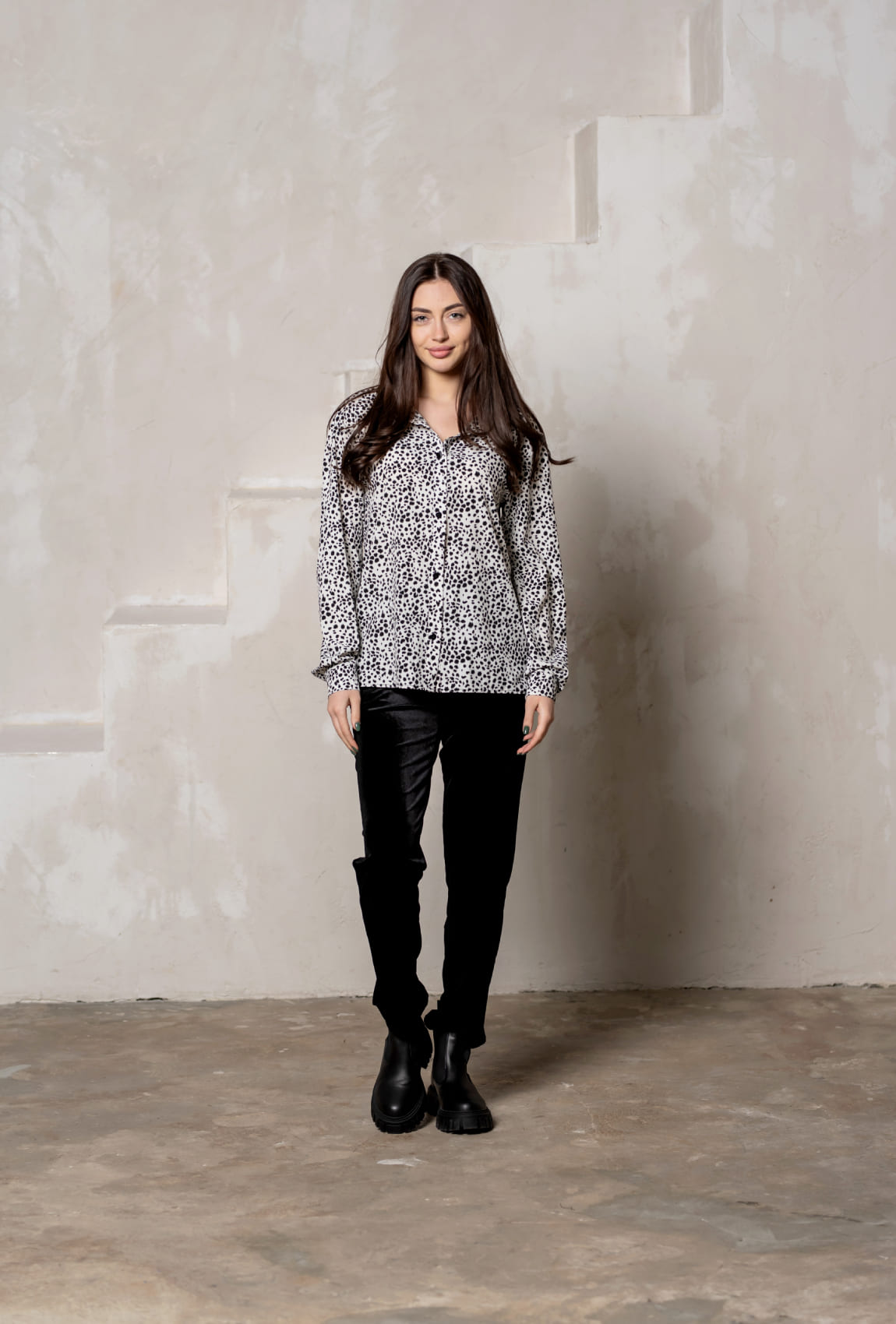 Белая леопардовая рубашка софт — 901938. Maritel Белая леопардовая рубашка софт — 901938. Maritel