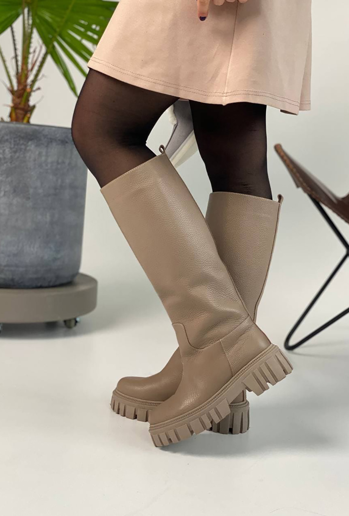 Бежевые зимние сапоги трубы — 939088. Maritel Бежевые зимние сапоги трубы — 939088. Maritel