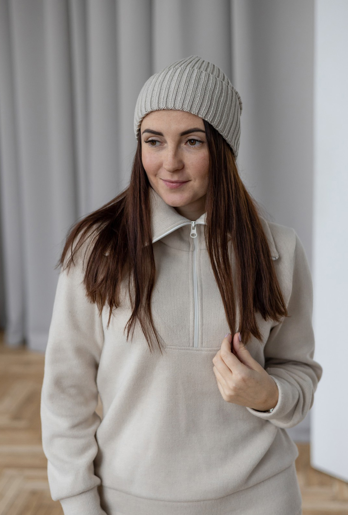 Бежева шапка в'язана в рубчик — 515993. Maritel Бежева шапка в'язана в рубчик — 515993. Maritel