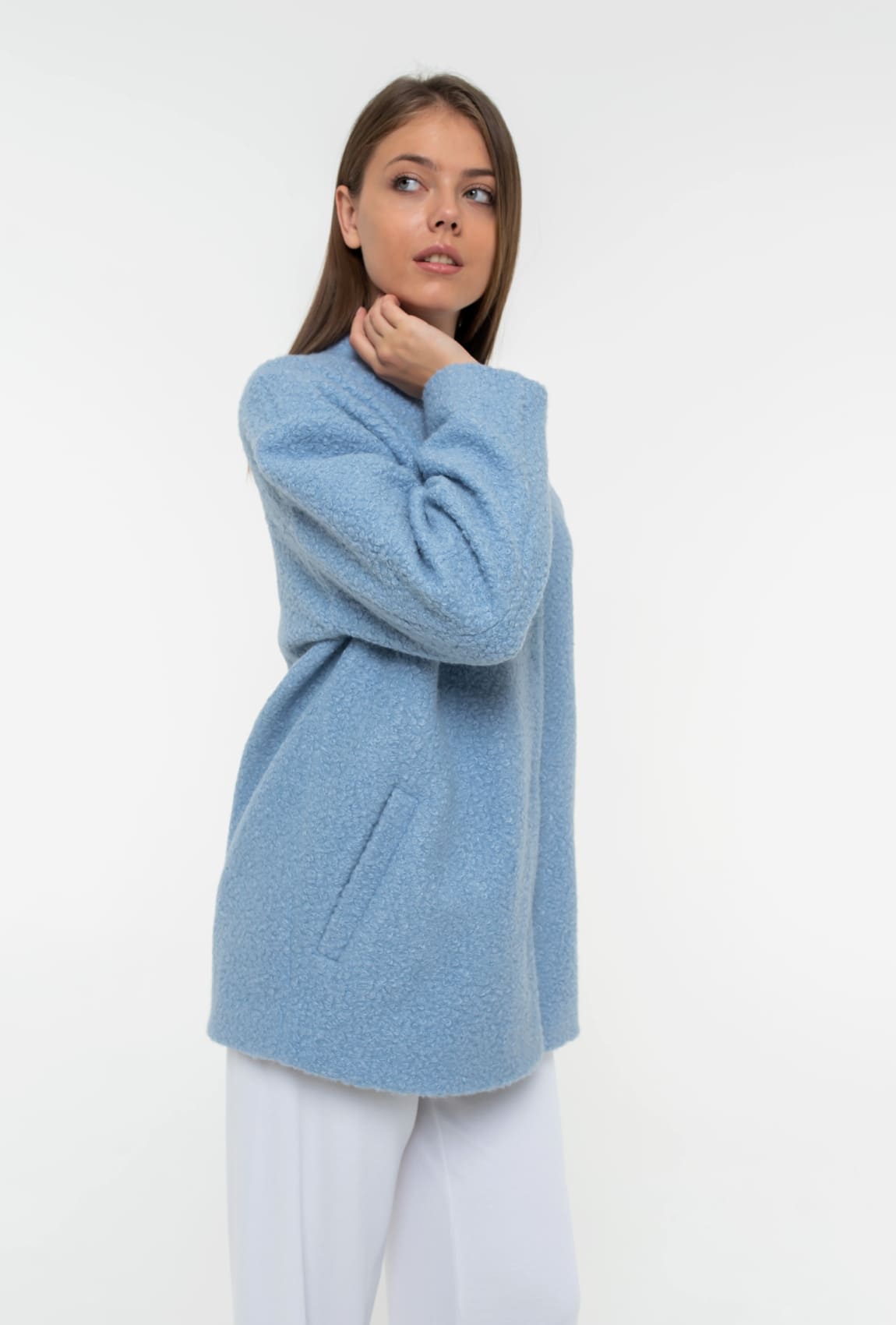 Вкорочена блакитна шуба баранчик — 537484. Maritel. Зображення 2 Вкорочена блакитна шуба баранчик — 537484. Maritel. Зображення 2