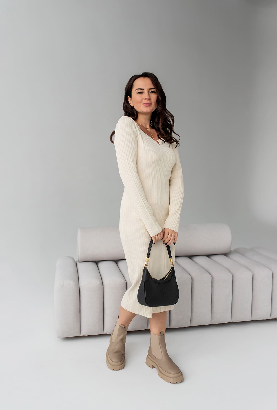 Молочное платье вязкое —  944415. Maritel. Изображенние 2