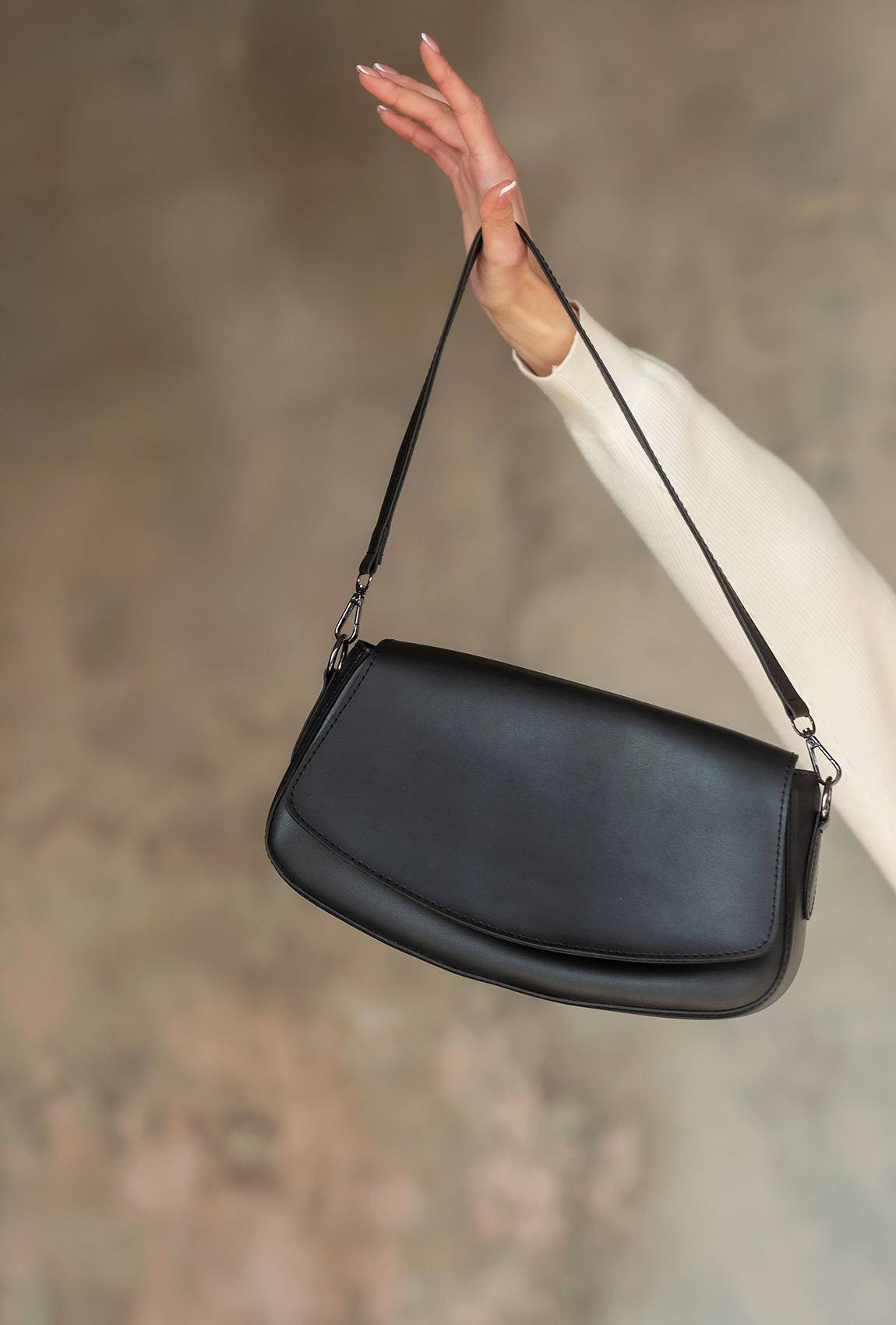 Чорна сумка —  357452. Maritel. Зображення 1