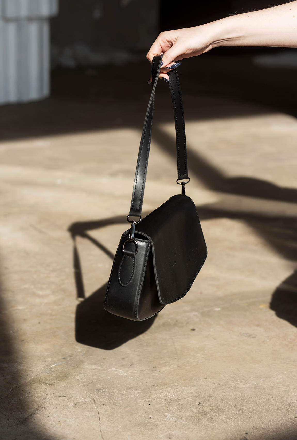 Чорна сумка —  357452. Maritel. Зображення 4