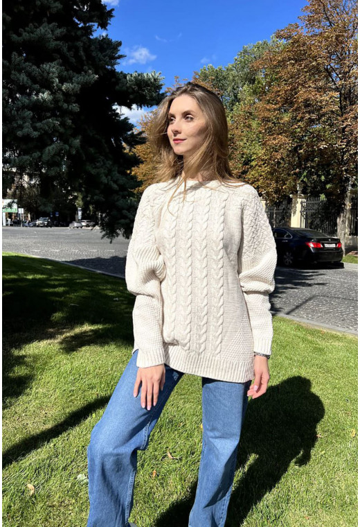 Бежевий светр косичка — 661805. Maritel. Зображення 1 Бежевий светр косичка — 661805. Maritel. Зображення 1