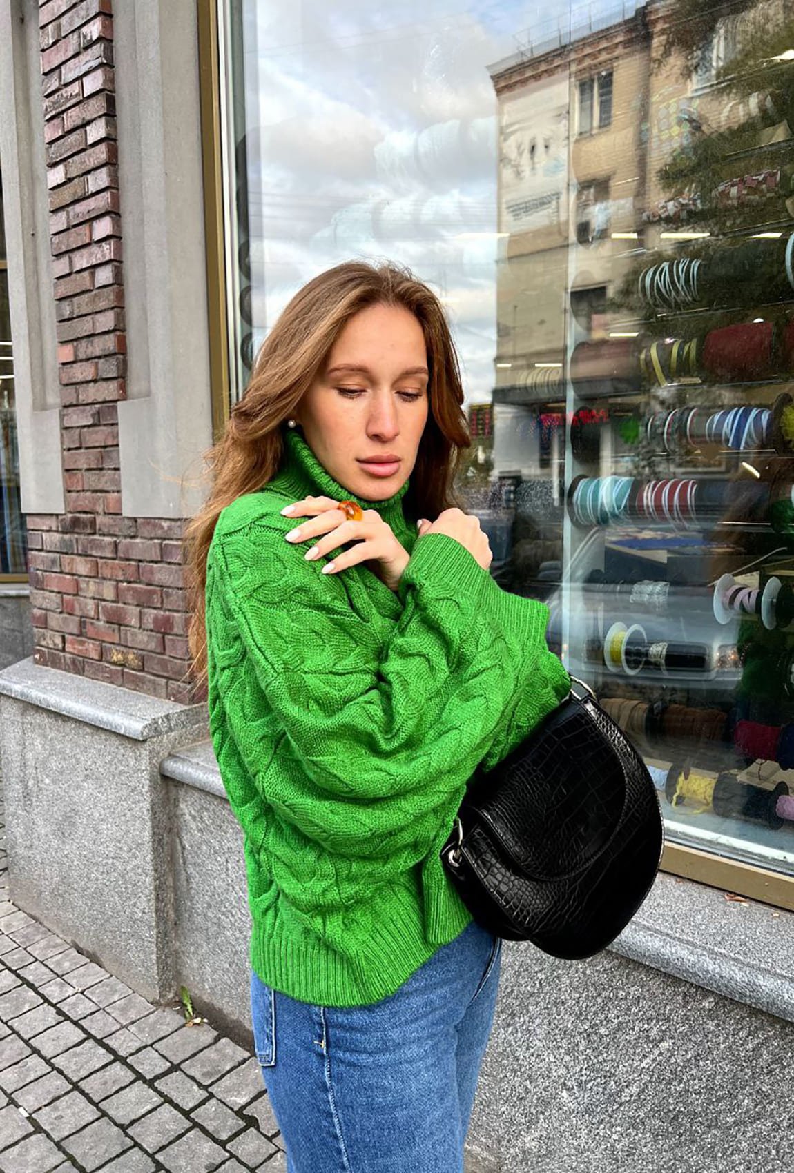 Зелений светр вкорочений —  506745. Maritel. Зображення 1 Зелений светр вкорочений —  506745. Maritel. Зображення 1