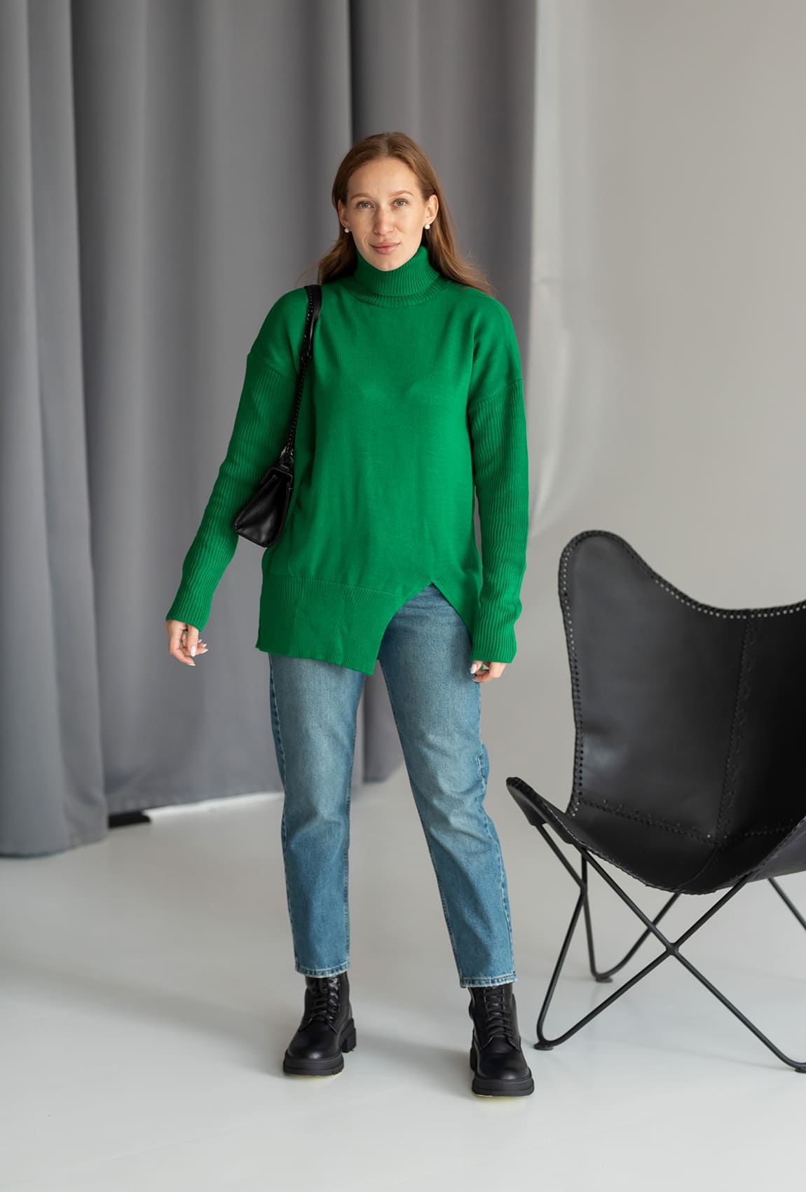 Зелена туніка під горло з розрізом —  930757. Maritel