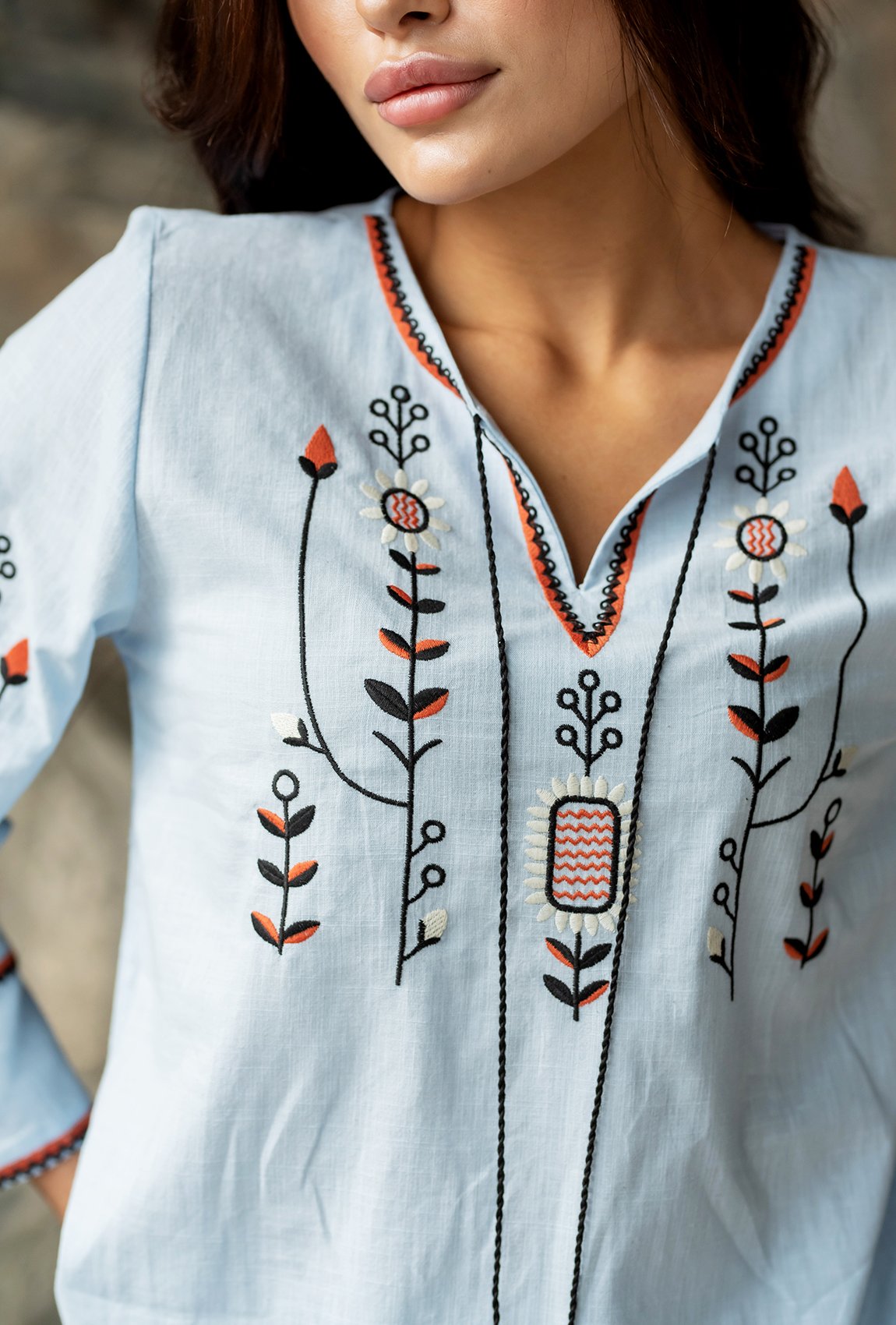 Голубая вышиванка с подсолнухом — 702023. Maritel. Изображенние 3 Голубая вышиванка с подсолнухом — 702023. Maritel. Изображенние 3