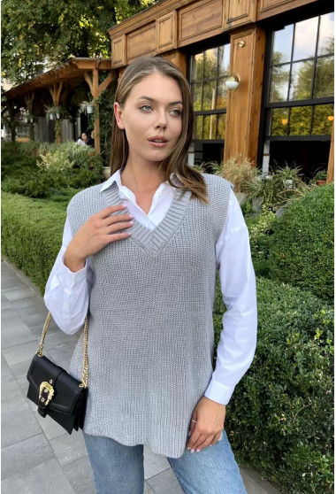 Сіра жилетка з розрізами. Maritel. Зображення 7