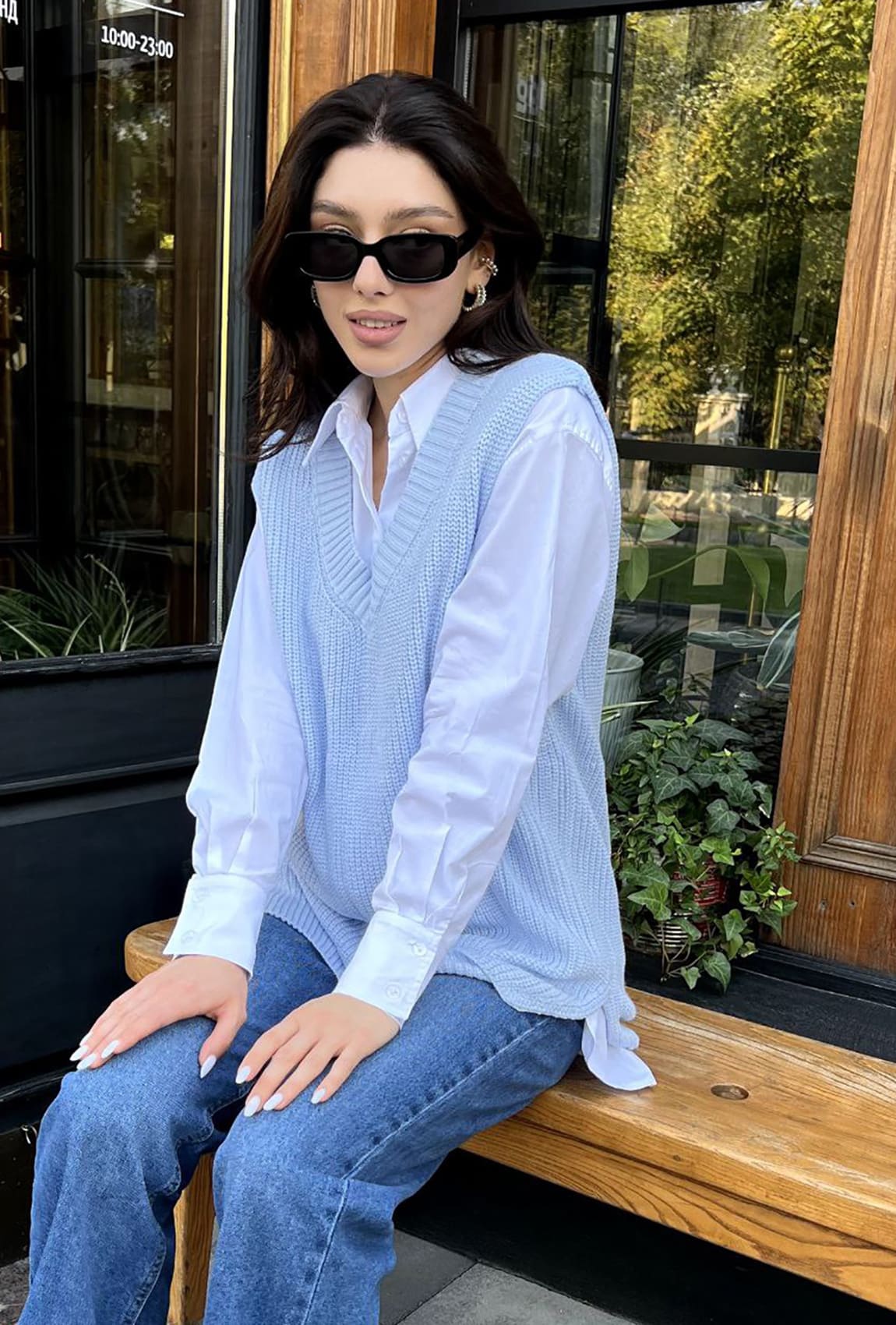 Блакитна жилетка з розрізами —  721056. Maritel. Зображення 1