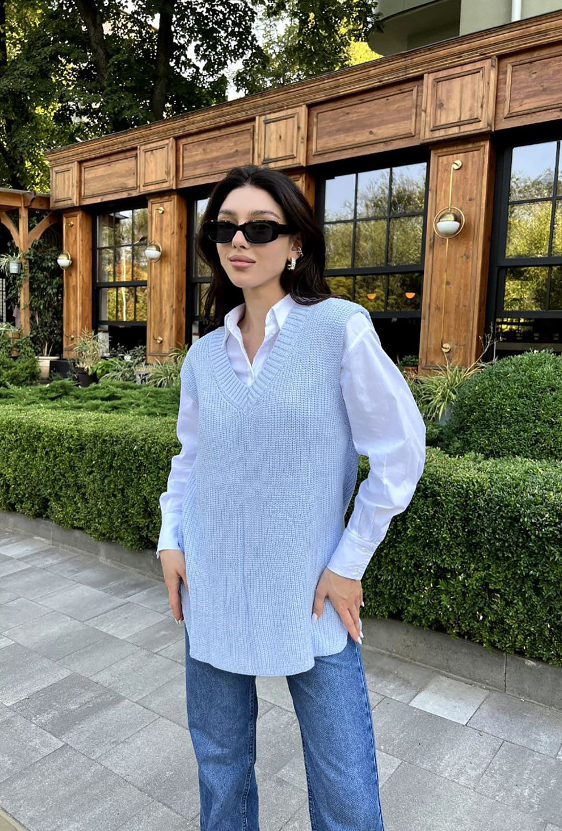 Блакитна жилетка з розрізами —  721056. Maritel