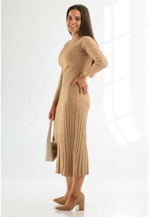 Бежеве в'язане плаття — 576850. Maritel. Зображення 2 Бежеве в'язане плаття — 576850. Maritel. Зображення 2