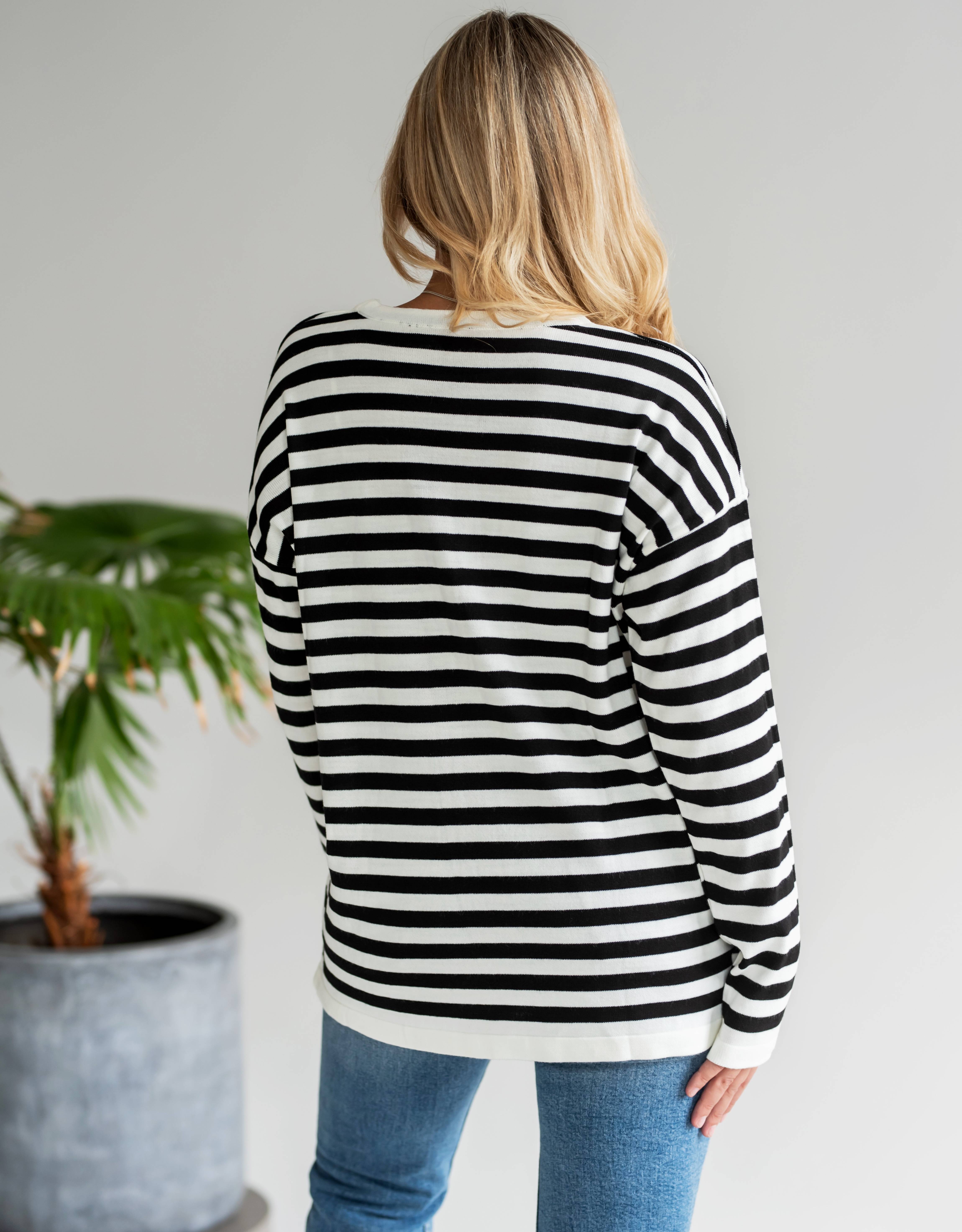 Чорний тільник в'язка — 956250. Maritel. Зображення 1 Чорний тільник в'язка — 956250. Maritel. Зображення 1